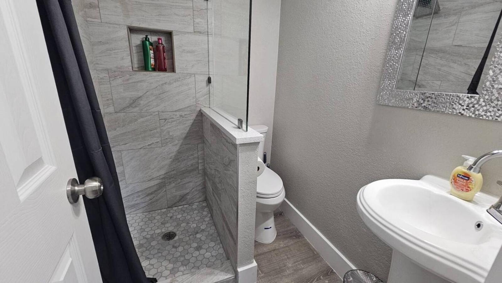אוסטין Spacious Home Near Downtown מראה חיצוני תמונה